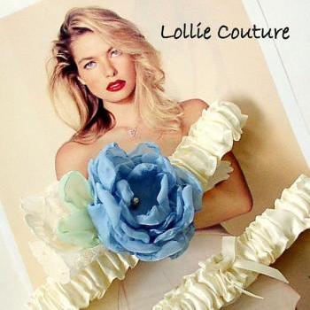 Romantic Wedding garters, Ivory and blue garter set, Wedding garter set